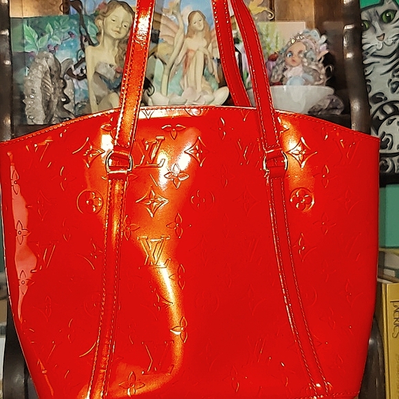 Louis Vuitton Handbags - Louis Vuitton Avalon Rouge Grenadine GM Monogram Vernis Bag